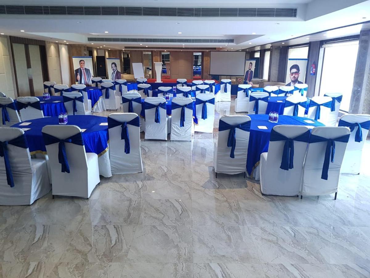 Tivoli Grand Resort Delhi  Eksteriør billede
